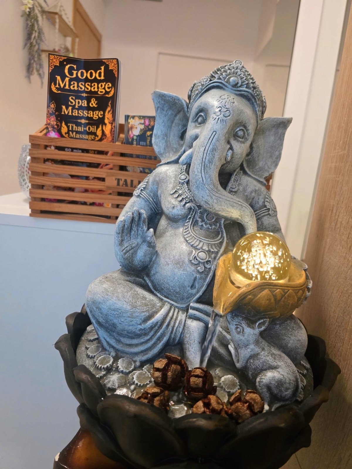 Fonte decorativa de Ganesha na receção